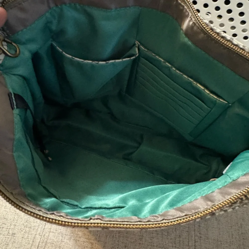 Travelon purse in snakeskin print - Picture 3 of 8